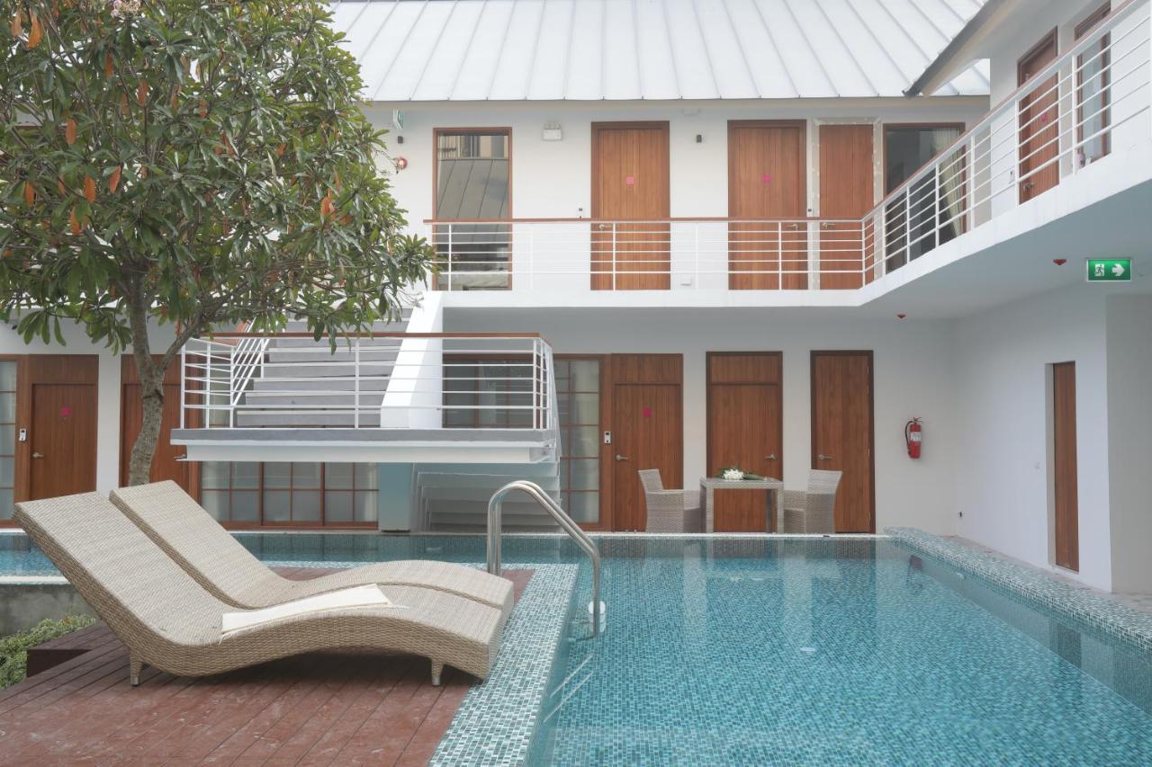 Four O'Clock Hotel Chiang Mai Extérieur photo